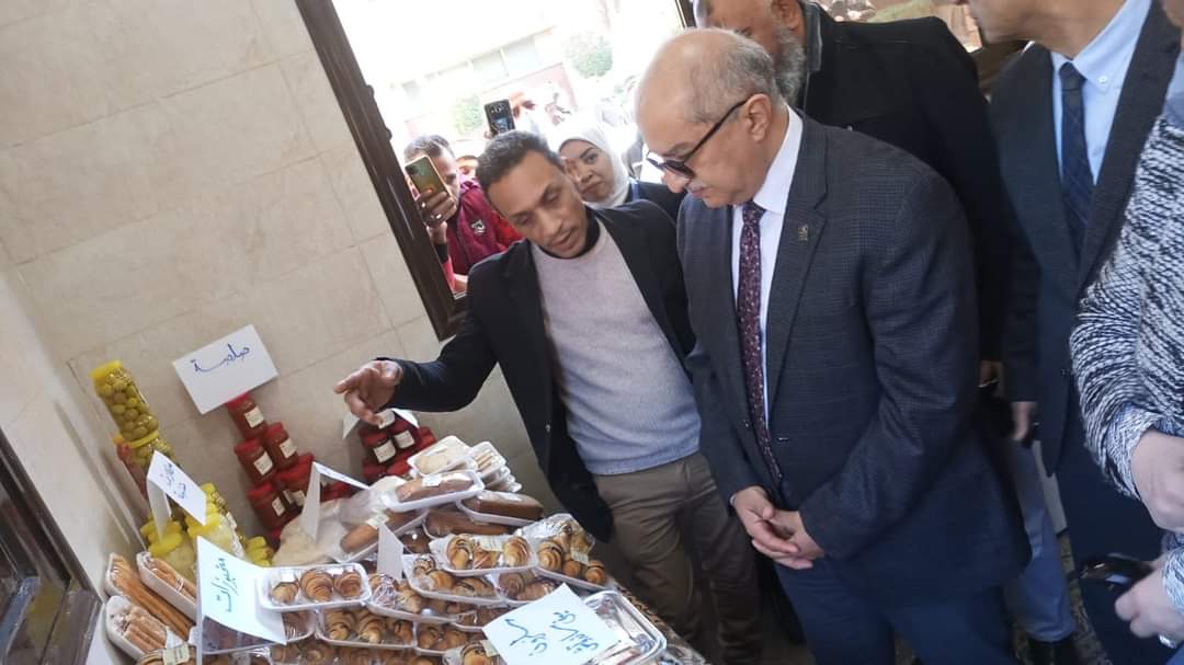 العميد