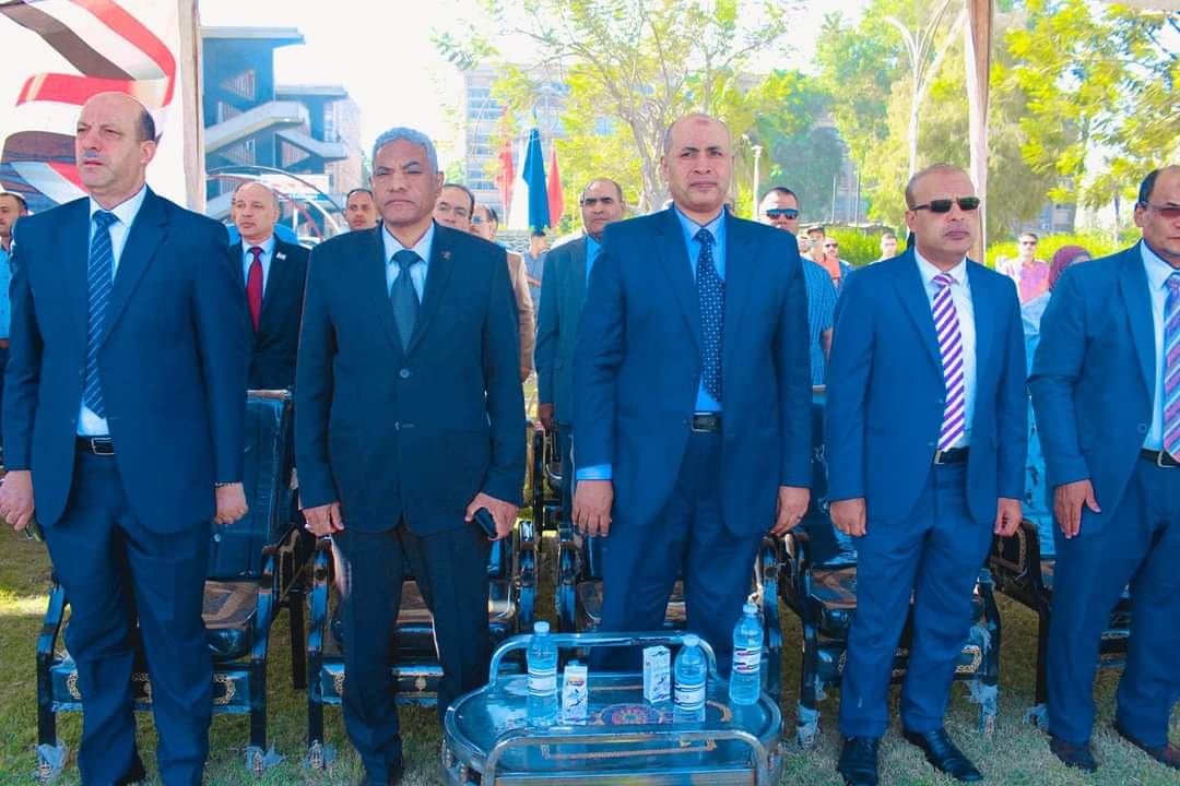 العميد