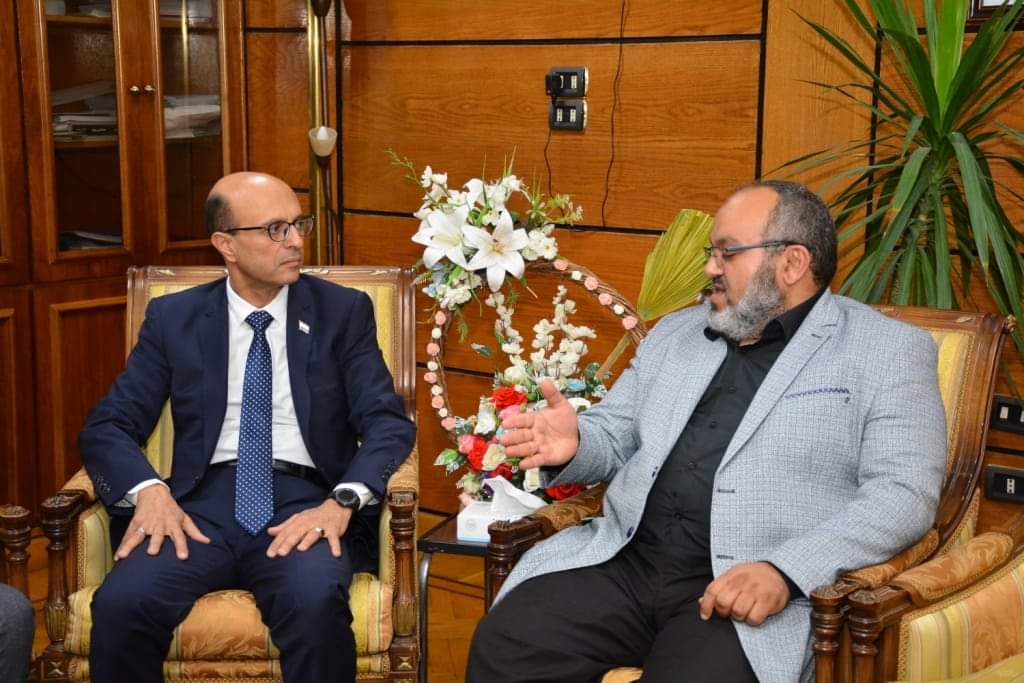 العميد