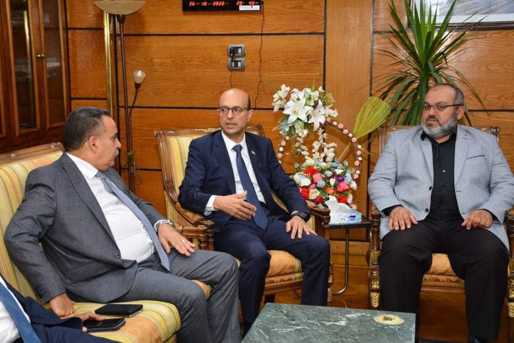 العميد