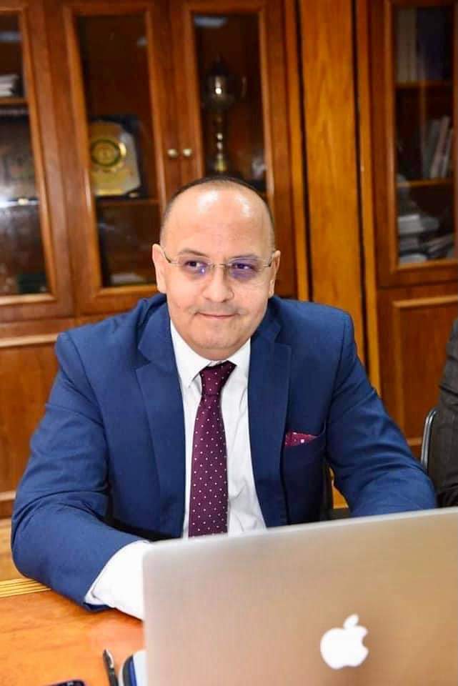 العميد