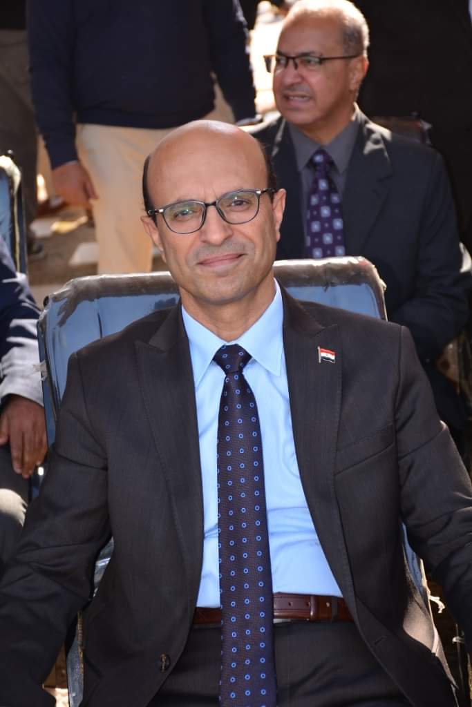 العميد