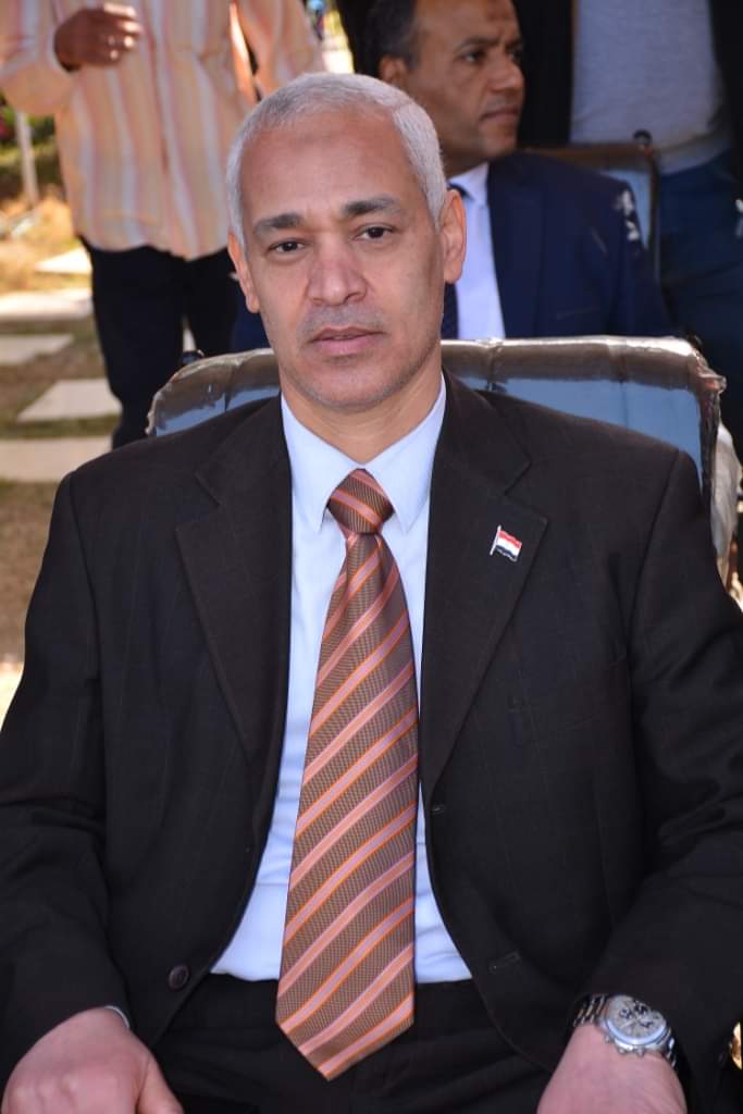 العميد