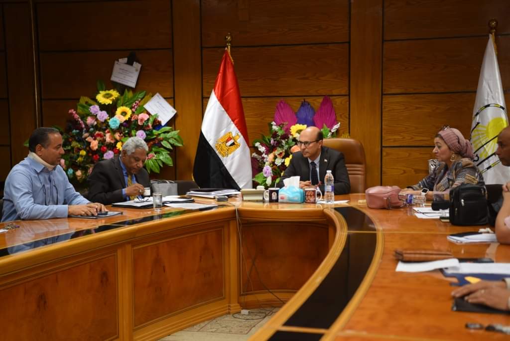 العميد
