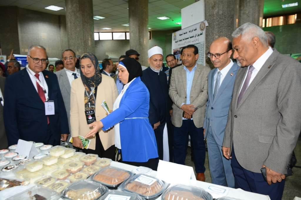 العميد