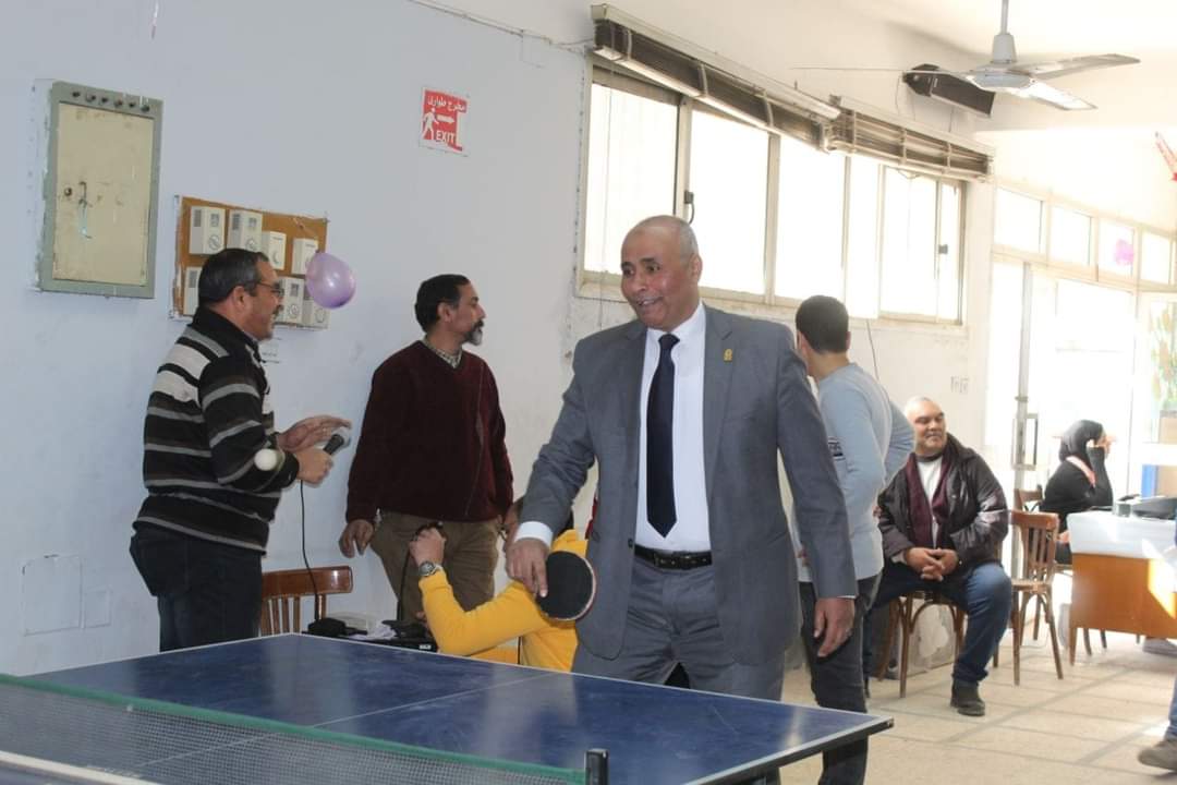 العميد