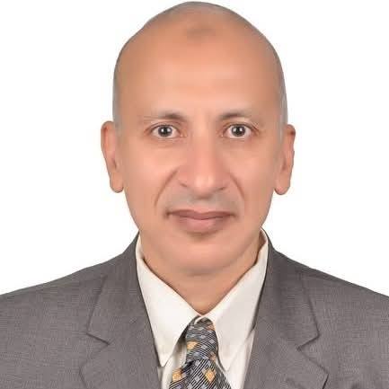 نحاح فريق طبي بمستشفى الأطفال بجامعة أسيوط في إنهاء معاناة طفل يعاني من تشوهات عظمية نادرة ومعقدة