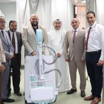 A delegation from the Kuwait Office for Charitable Projects in Cairo and the Sheikh Abdullah Al-Nouri Charitable Association visited Assiut University's Trauma and Emergency Hospital.