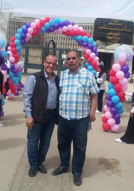 مع د احمد
