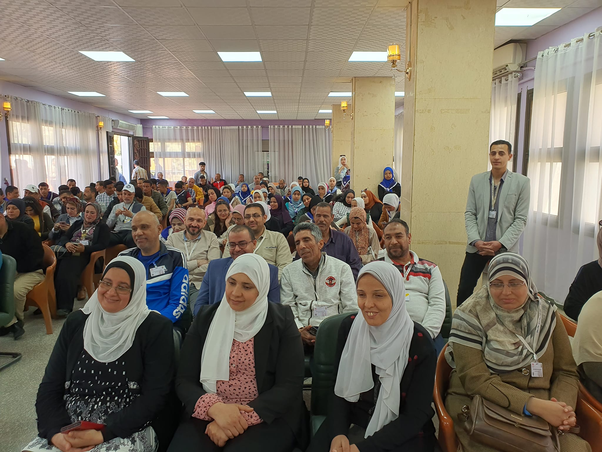 سيدات