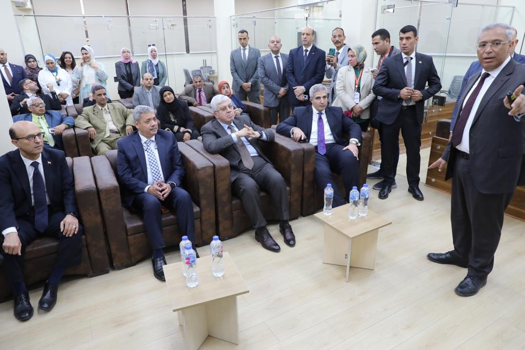 المنشاوى