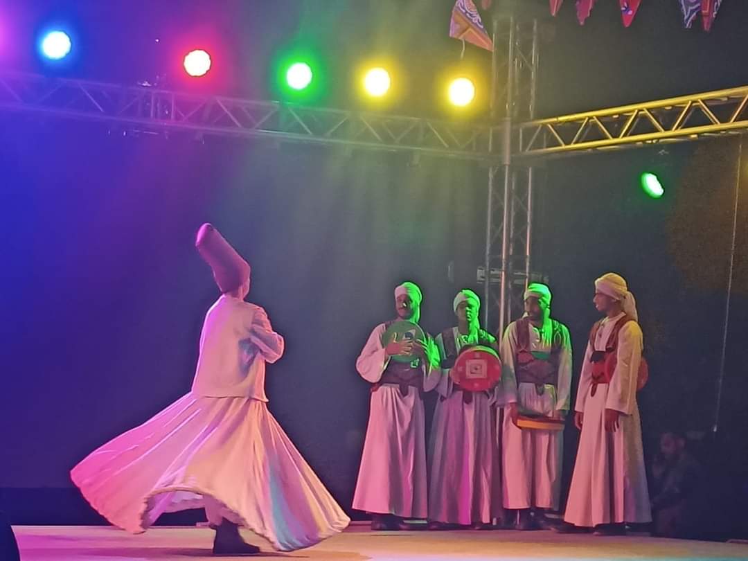 فنةون