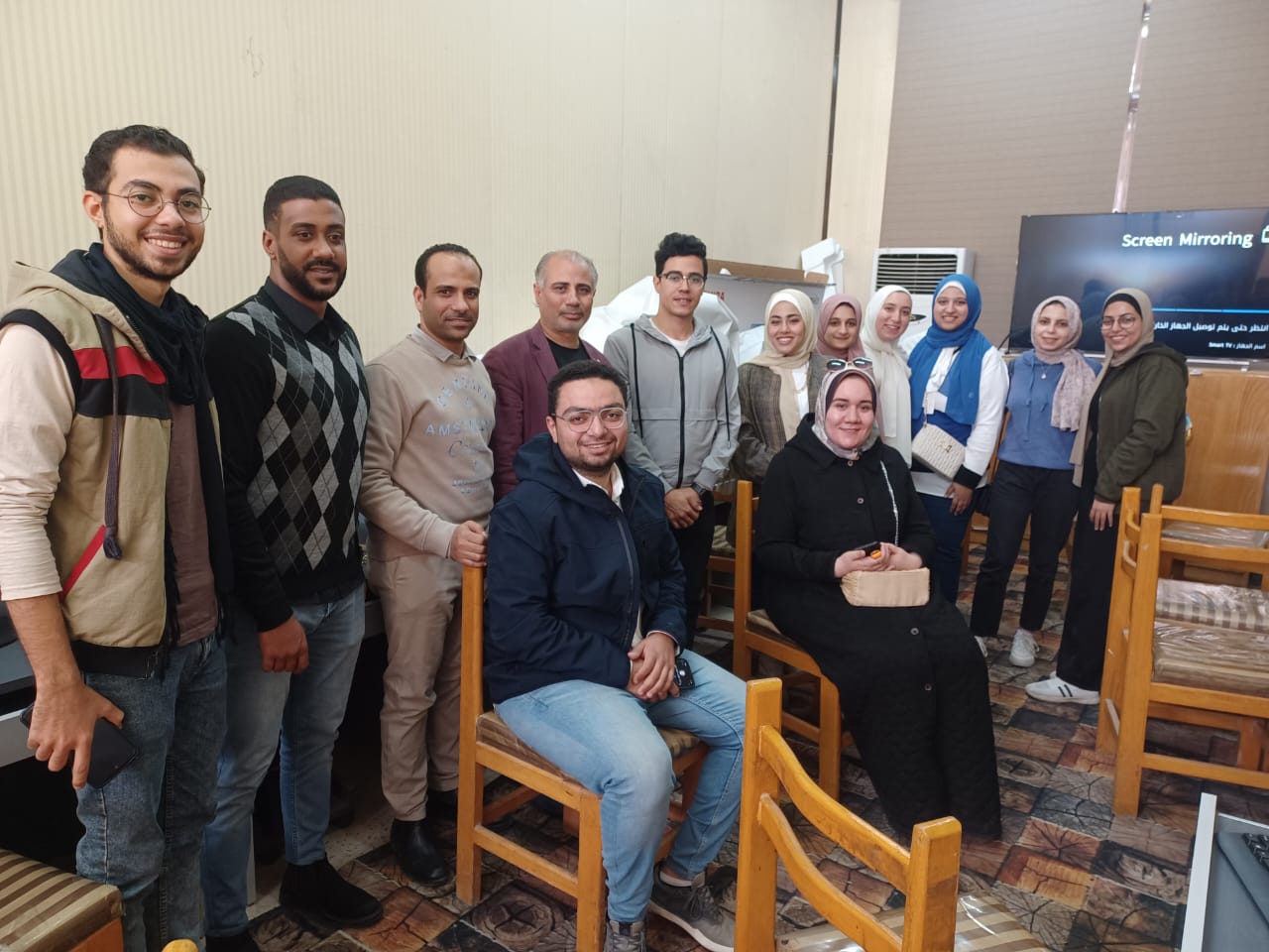 ورشة عمل تدريبية بعنوان "الايميل الأكاديمي "و "Google Scholar "و "Research Gate "للهيئة المعاونة.