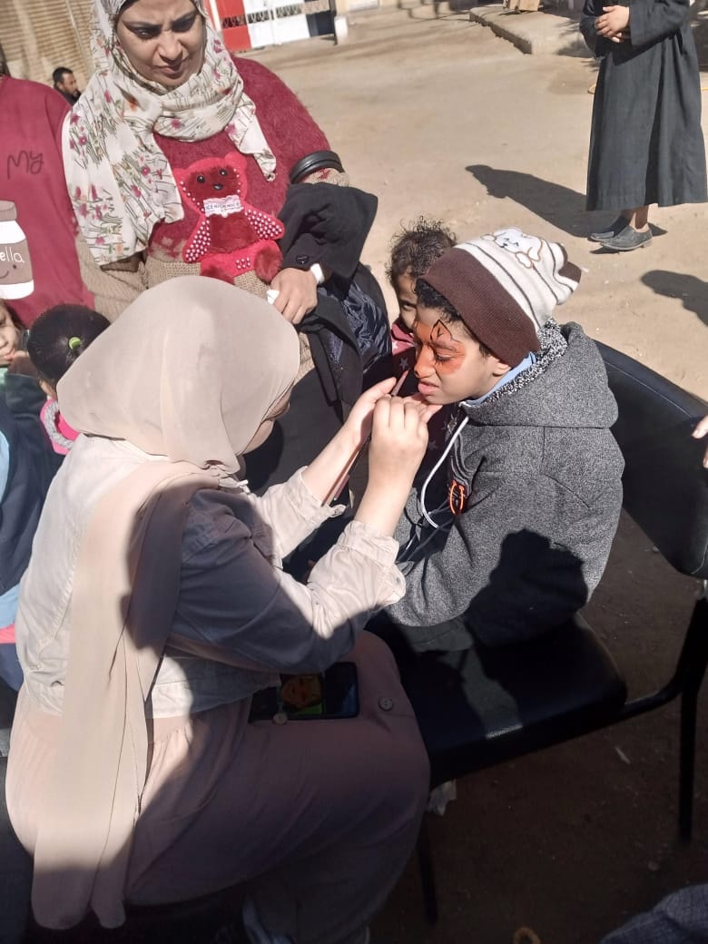 مشاركة طلاب كلية الفنون الجميلة فى احتفالية يوم المعاق تحت شعار "قادرون بإختلاف "بمدرسة ساحل سليم الفكرية