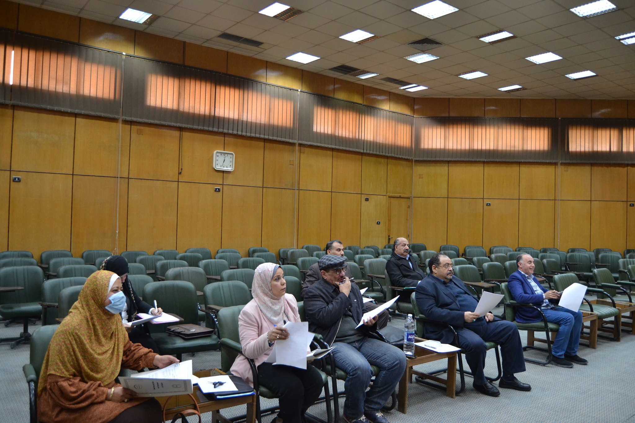  انعقاد مجلس كلية الفنون الجميلة رقم ( ١٠ ) برئاسة السيد الأستاذ الدكتور /أحمــد المنشـاوي
