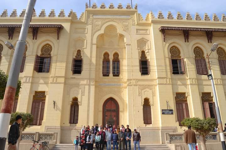 وذلك تحت رعاية السيد اللواء عصام سعد محافظ أسيوط و الاستاذ الدكتور طارق الجمال رئيس جامعة أسيوط ، والاستاذ الدكتور شحاتة غريب شلقامي نائب رئيس جامعة أسيوط لشئون التعليم والطلاب ، والأستاذ الدكتور أحمد المنشاوي نائب رئيس الجامعة لشئون الدرسات العليا والبحوث والمشرف على كلية الفنون الجميلة والأستاذ الدكتور مها غانم نائب رئيس الجامعة لشئون خدمة المجتمع وتنمية البيئة وتحت اشراف الاستاذ الدكتور سحر بطرس نجيب وكيل الكلية لشئون خدمة المجتمع وتنمية البيئة الأستاذ الدكتور محمد عبدالحكيم وكيل الكلية لشئون التعليم والطلاب ، الأستاذ الدكتور محمد حلمي الحفناوى وكيل الكلية لشئون الدراسات العليا والبحوث والمشرف على قسم العمارة والأستاذ الدكتور عاطف فاروق القرن مستشار الأنشطة الطلابية. والأستاذ الدكتور أبرار مصطفى ابراهيم مستشار التنشيط السياحي ، و الاستاذ عز الدين المنصوري مدير عام الإدارة العامة لرعاية الشباب، و الاستاذة هبة حجازى مسئول وحدة التنشيط السياحى بالجامعة. الاستاذ عثمان الحسيني مدير عام الهيئة الاقليمة للتنشيط السياحي وبتنظيم من اتحاد طلاب الكلية وإدارة رعاية الشباب بالكليه