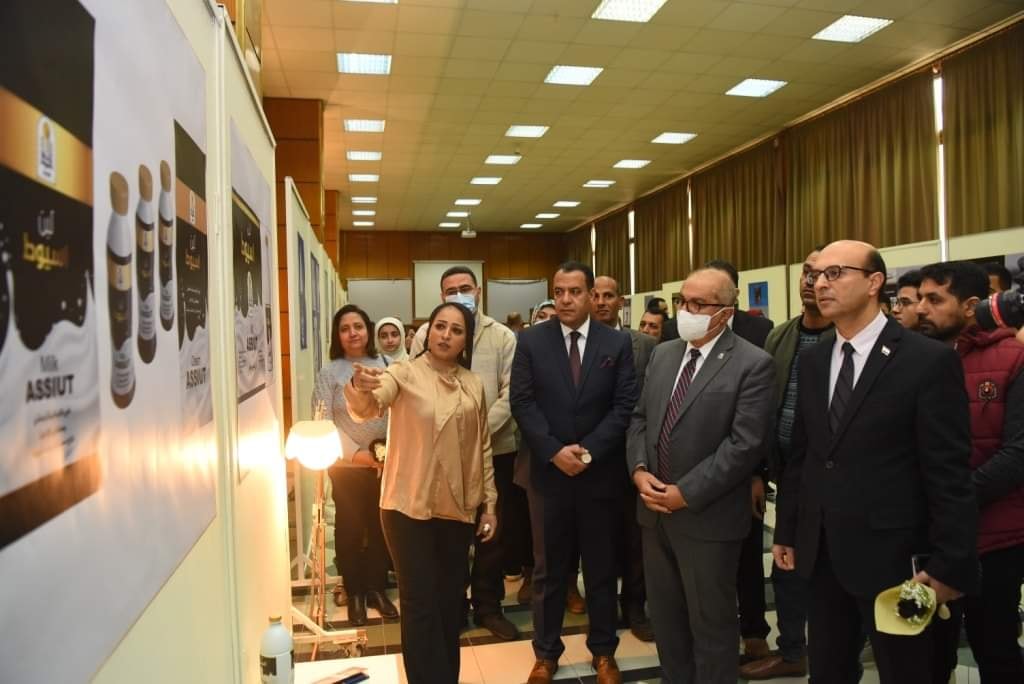 معرض
