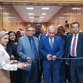 معرض لأعمال السادة اعضاء هيئة التدريس والهيئة المعاونة بالكلية