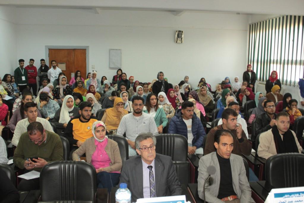 "تربية أسيوط" تنظم دورة تدريبية لطلابها بالتعاون مع مشروع "مودة " للحفاظ على كيان الأسرية المصرية 