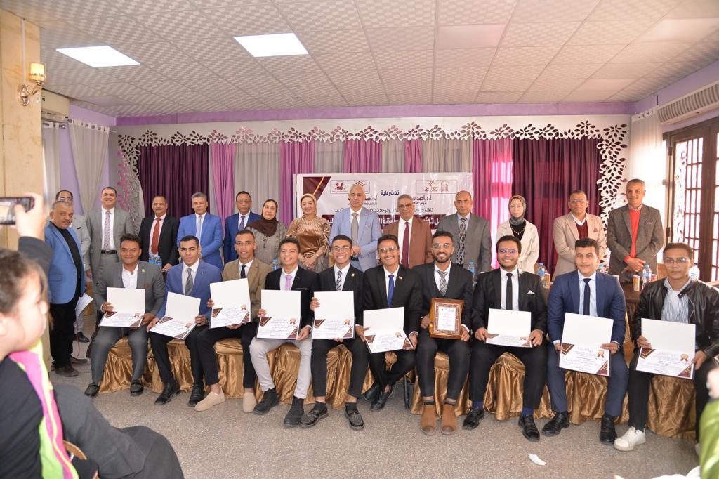 جامعة أسيوط تشهد ختام فعاليات مسابقة الطالب المثالي والطالبة المثالية على مستوى الجامعة