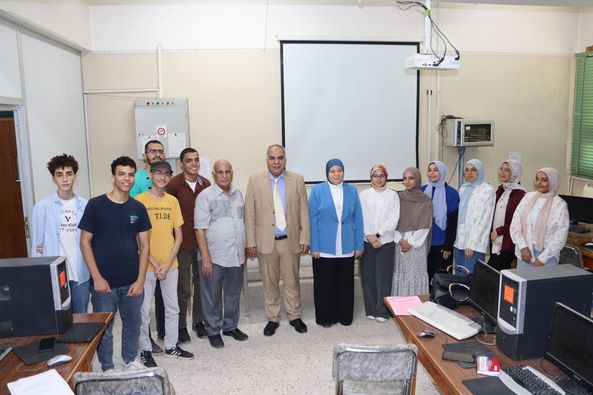فريق من طلاب البحث العلمى بطب أسيوط ينظمون بروتوكلات بحثية